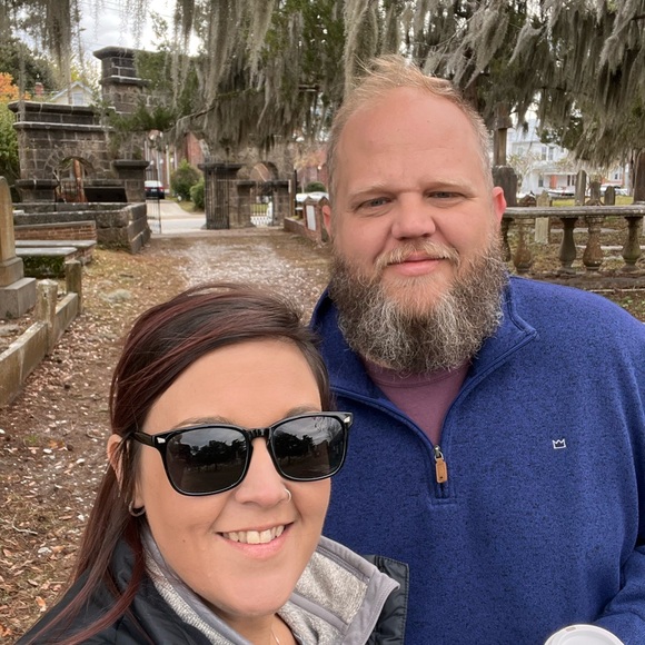 Meet Laura Beth! My friends call me LB! 💜🖤 - Picture 5 of 8